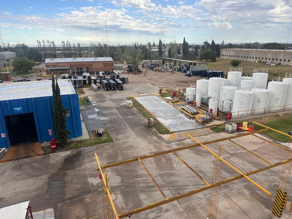 3000 m2 de pavimento
